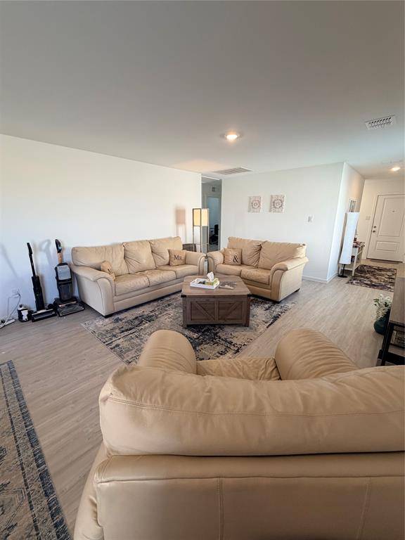 1016 Cortijo Way, Fort Worth, TX 76052