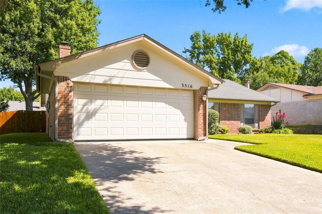 3516 Primrose Lane, Bedford, TX 76021