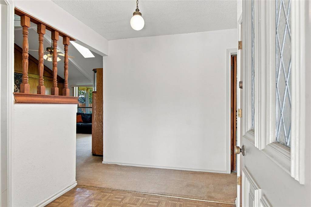 3516 Primrose Lane, Bedford, TX 76021