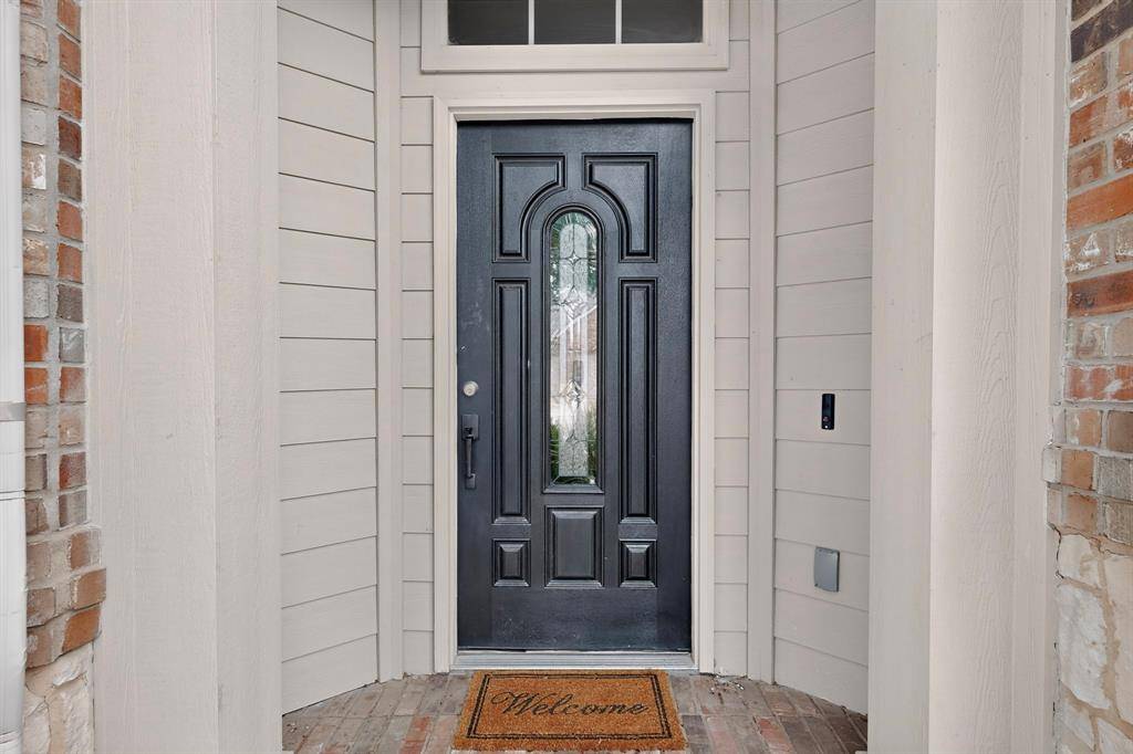 905 Lake Grove Drive, Little Elm, TX 75068