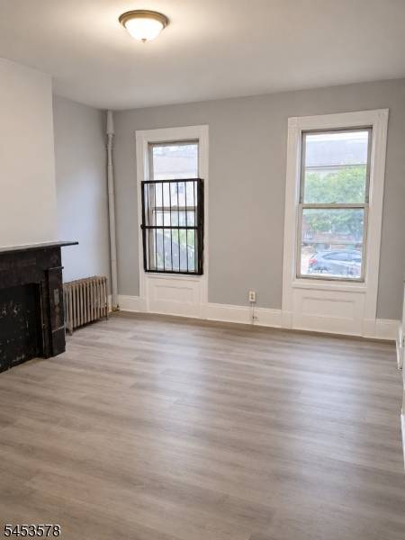 165 Pearl St, Paterson City, NJ 07501
