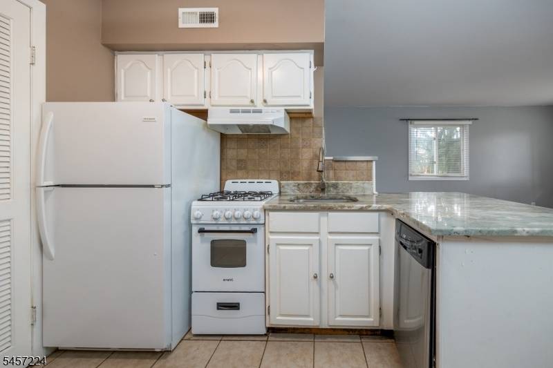2 Alta Ct W #1, Vernon Twp., NJ 07462