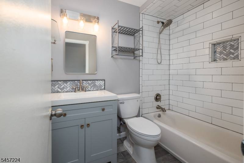 2 Alta Ct W #1, Vernon Twp., NJ 07462