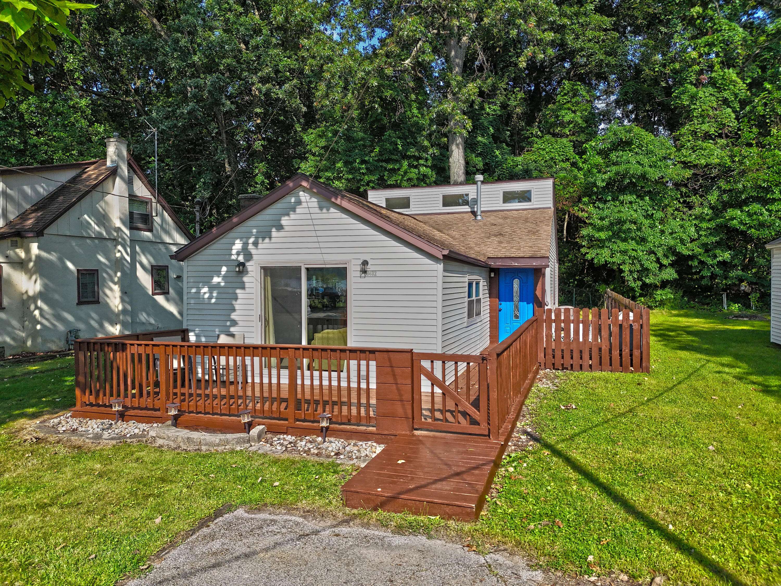 63432 N Lakeshore DR, Keeler Twp, MI 49047