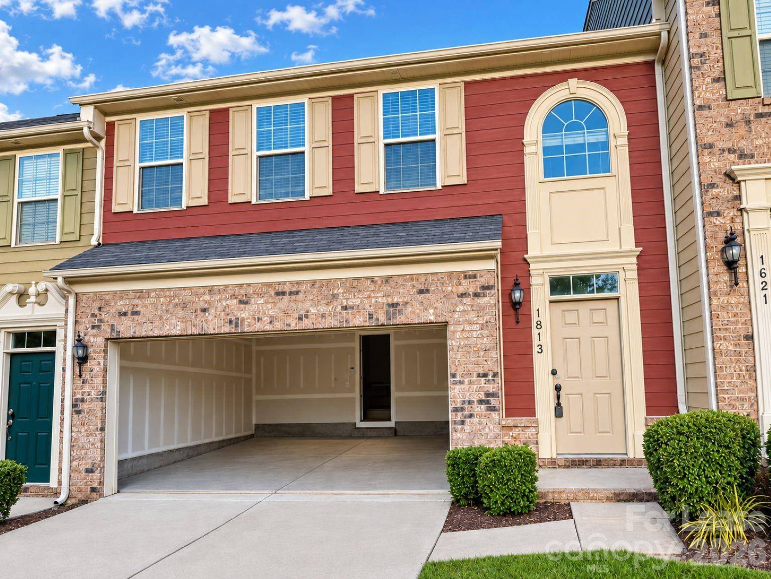 1813 Evergreen DR, Charlotte, NC 28208
