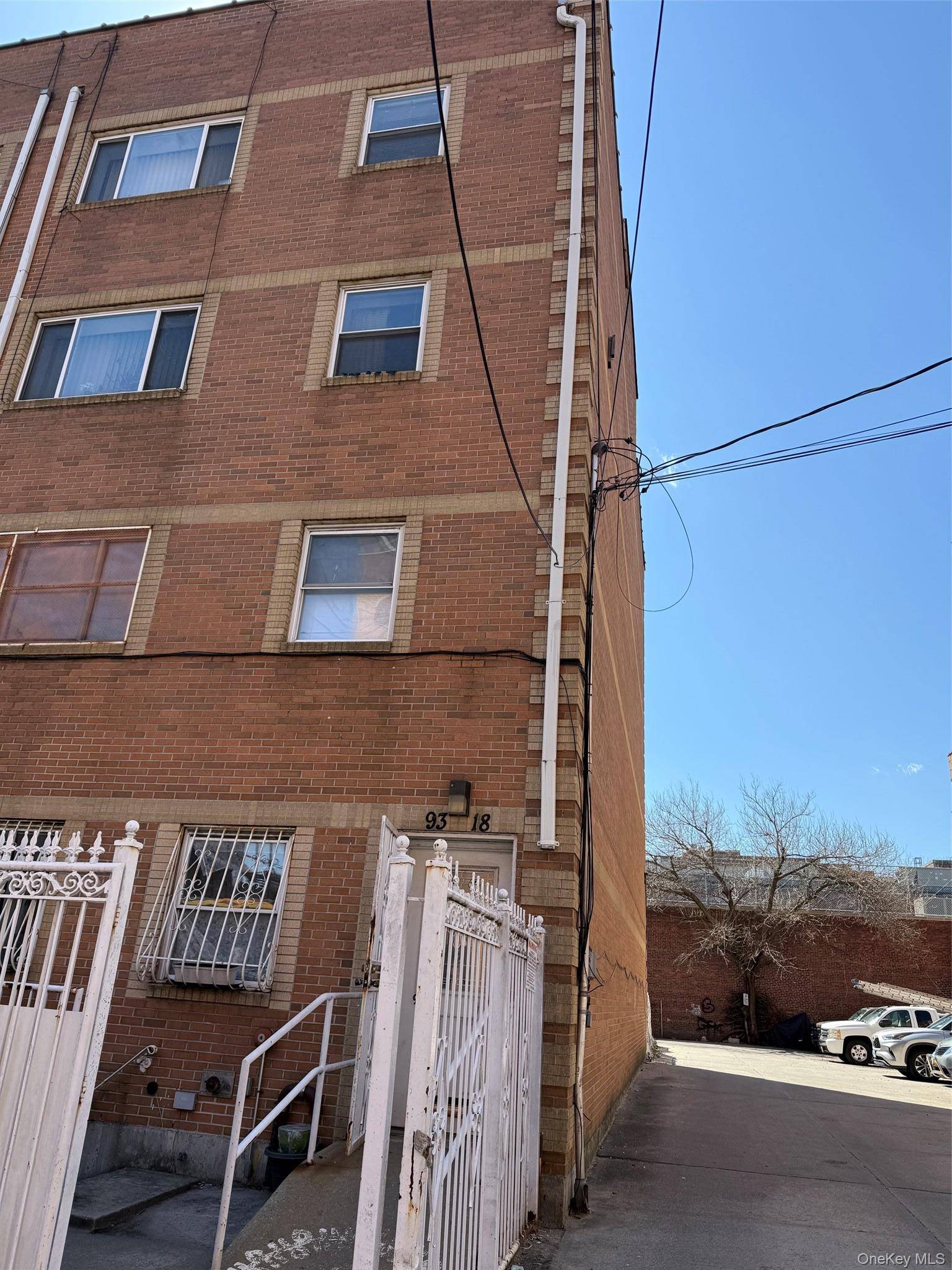9318 170th ST, Jamaica, NY 11433