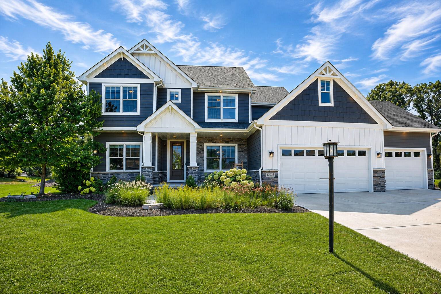 12925 Red Lily Way, St. John, IN 46373
