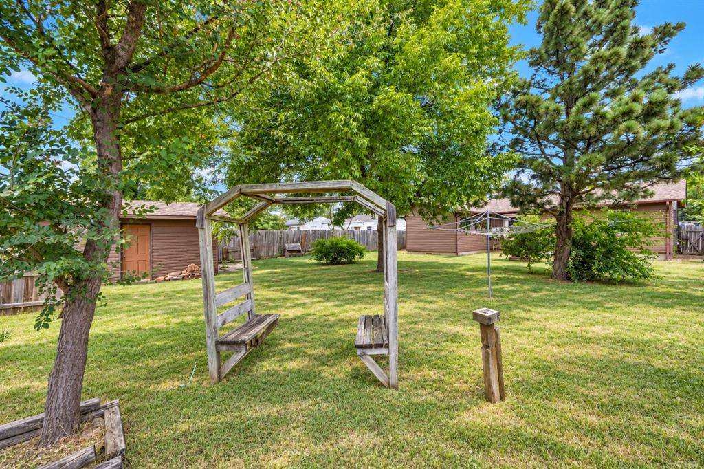 1804 NW Lindy AVE, Lawton, OK 73507