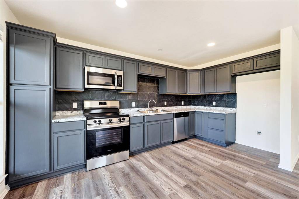 9466 Lakeland Loop, Quinlan, TX 75474