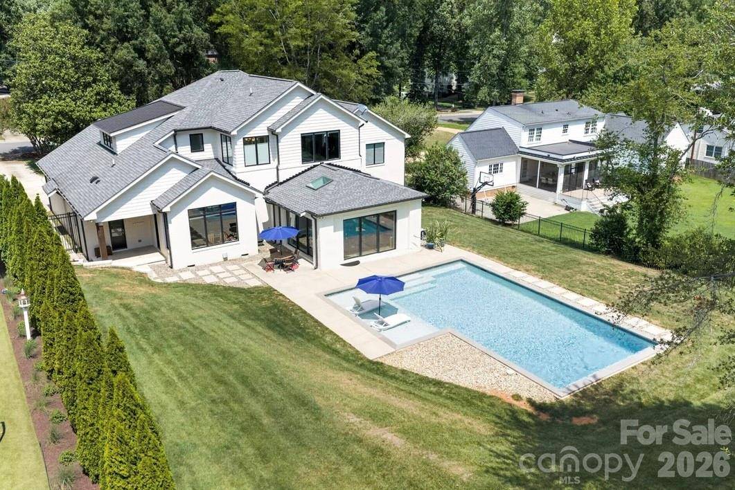 842 Linda LN, Charlotte, NC 28211