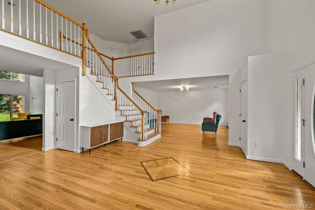 10 Golden RD, Montebello, NY 10901