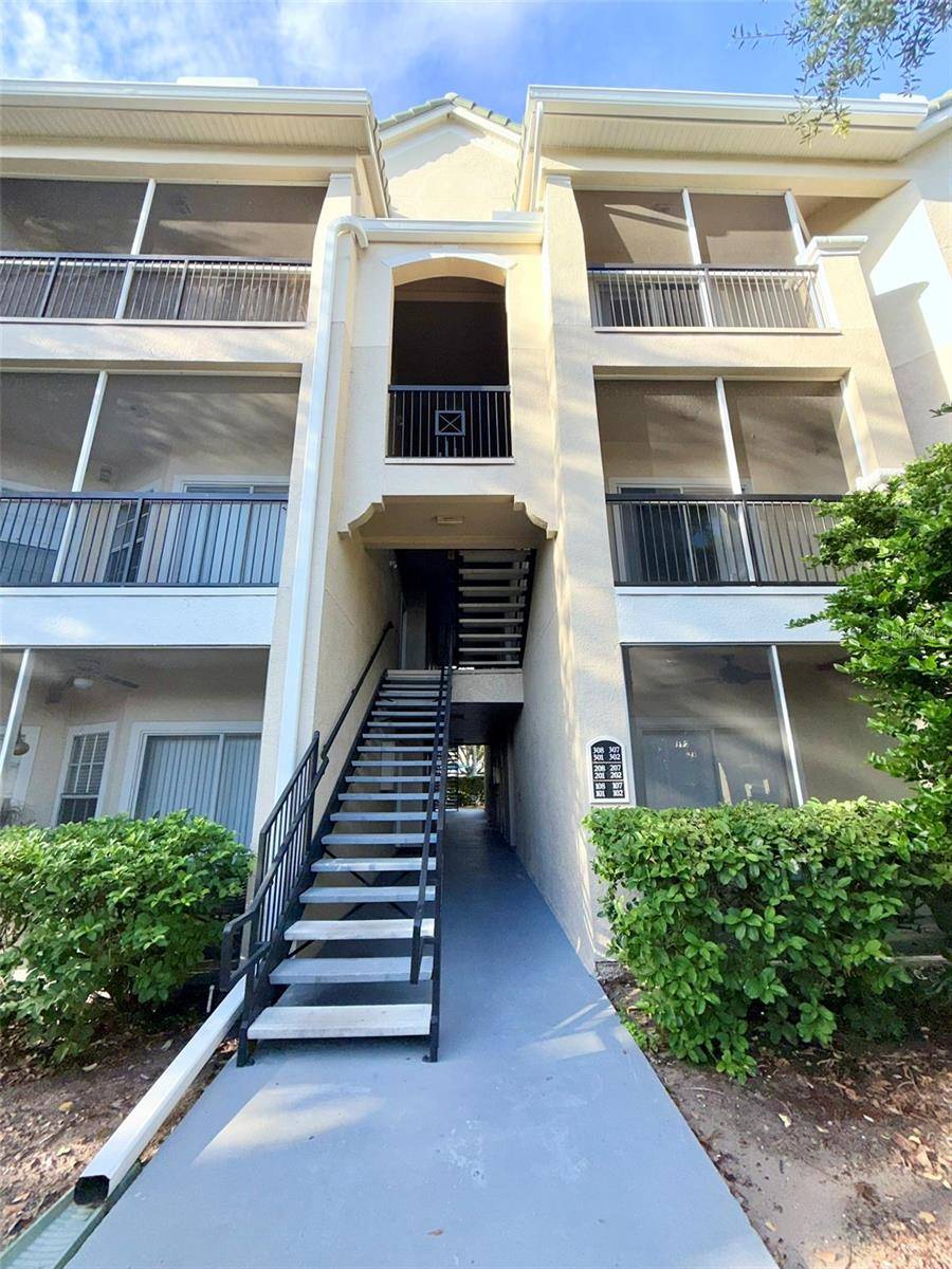 5152 NORTHRIDGE RD #302, Sarasota, FL 34238
