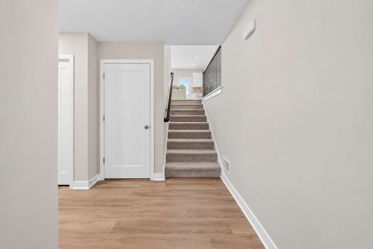 1238 Compton AVE, River Falls, WI 54022