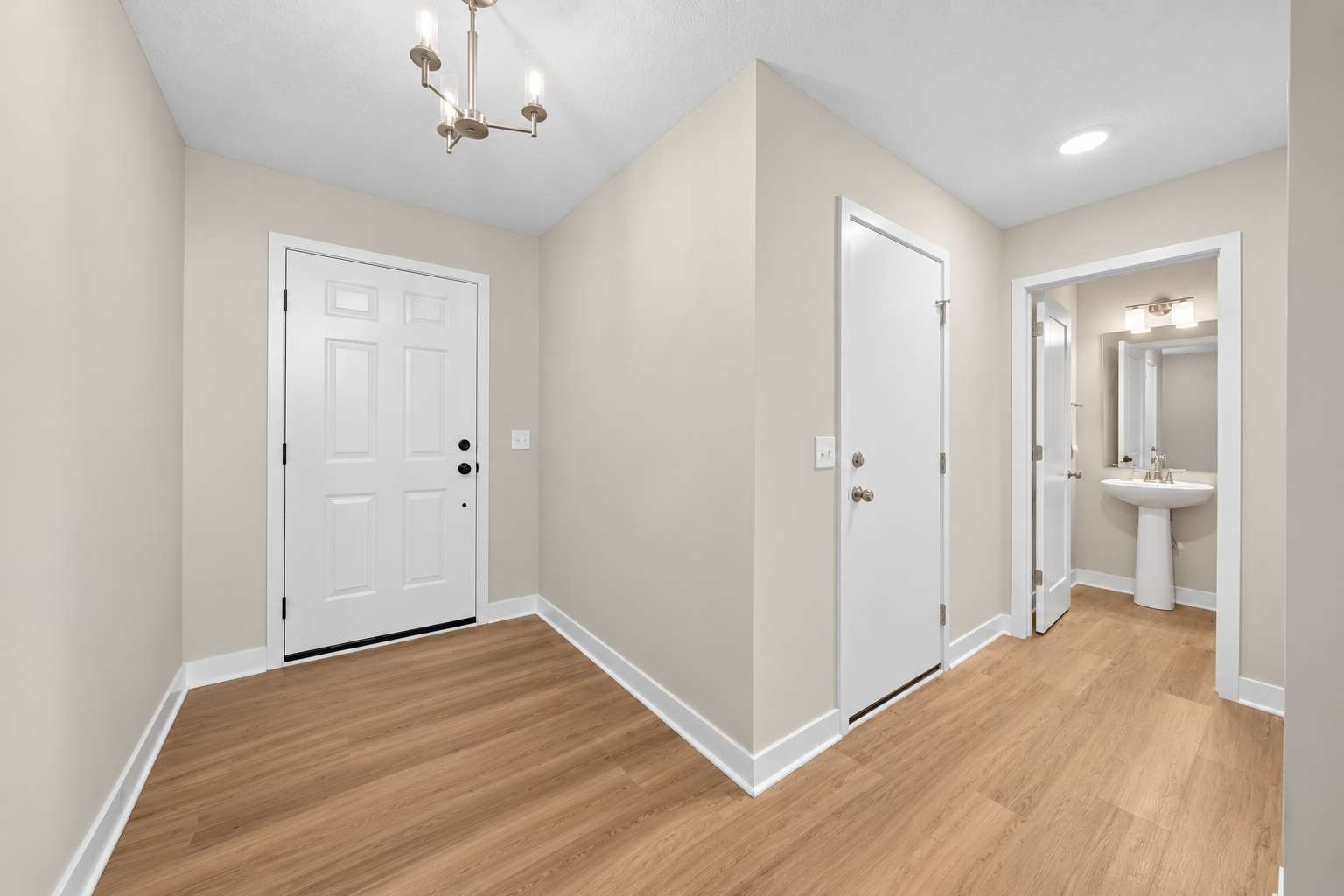 1238 Compton AVE, River Falls, WI 54022