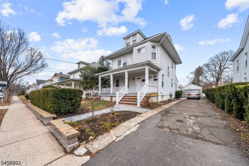 11 Hazel St, Morristown Town, NJ 07960