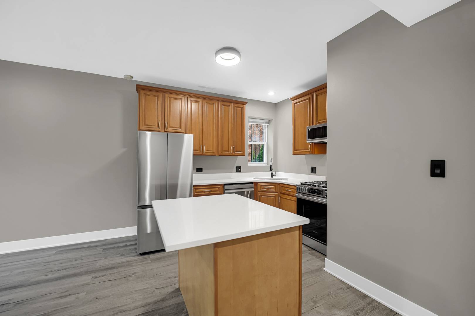 2809 W Washington BLVD #300, Chicago, IL 60612