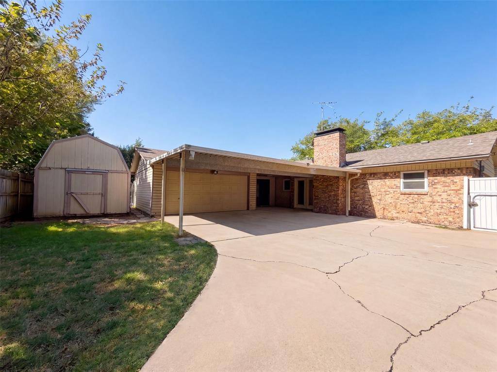 1136 Kris Street, Irving, TX 75060