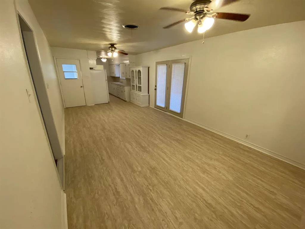1213 Crestview Drive, Kaufman, TX 75142