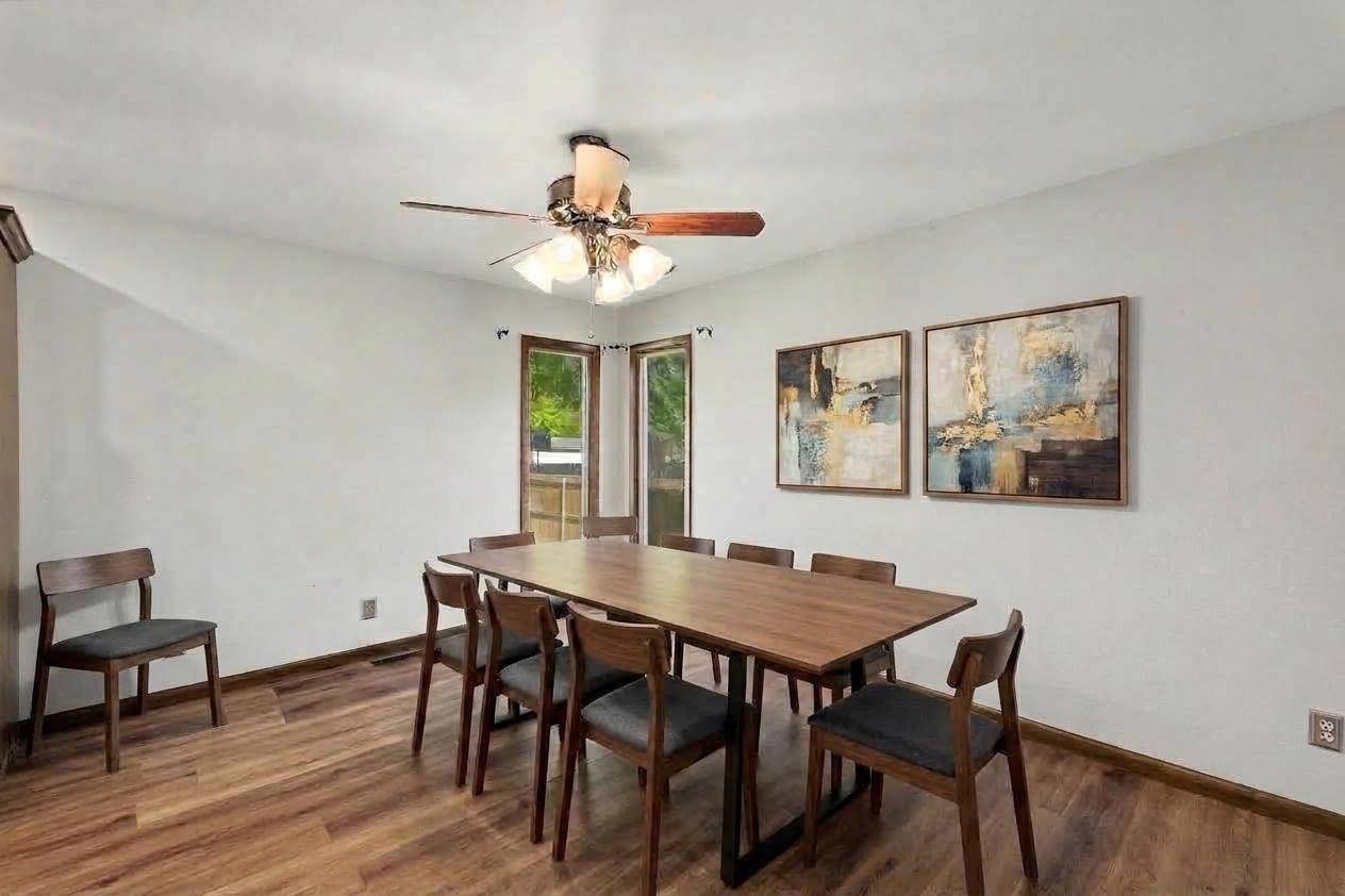 419 N Mimosa Dr, Haysville, KS 67060