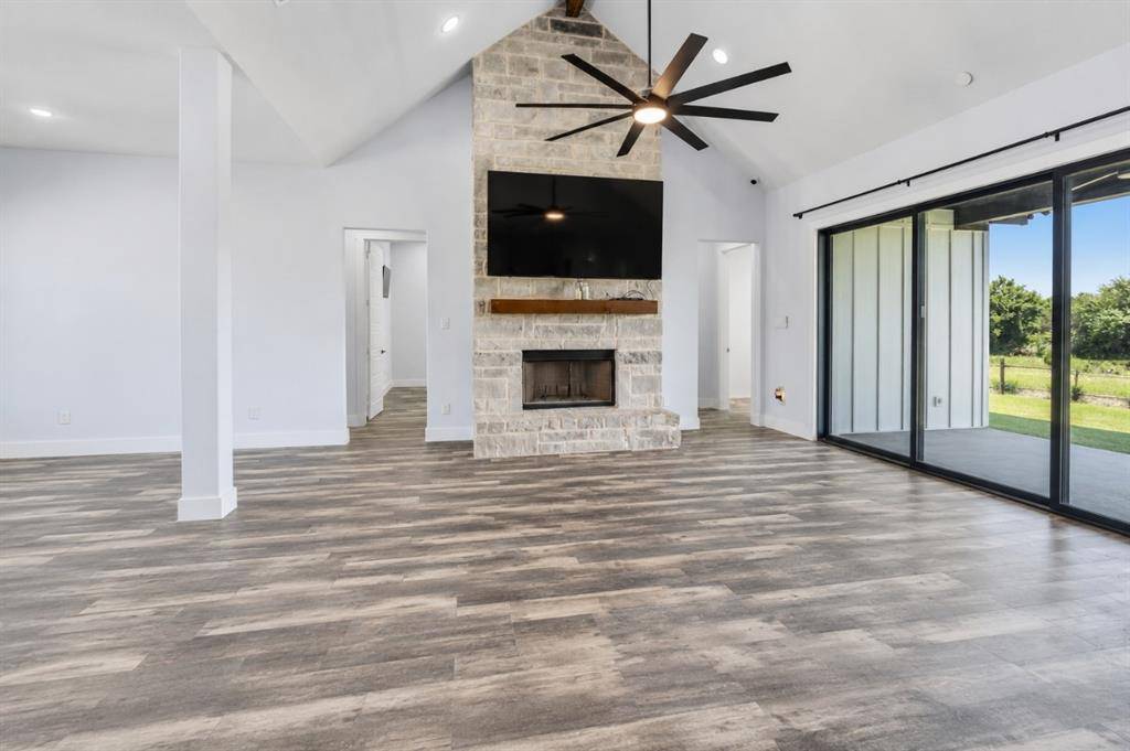 1100 Maverick Court, Rio Vista, TX 76093