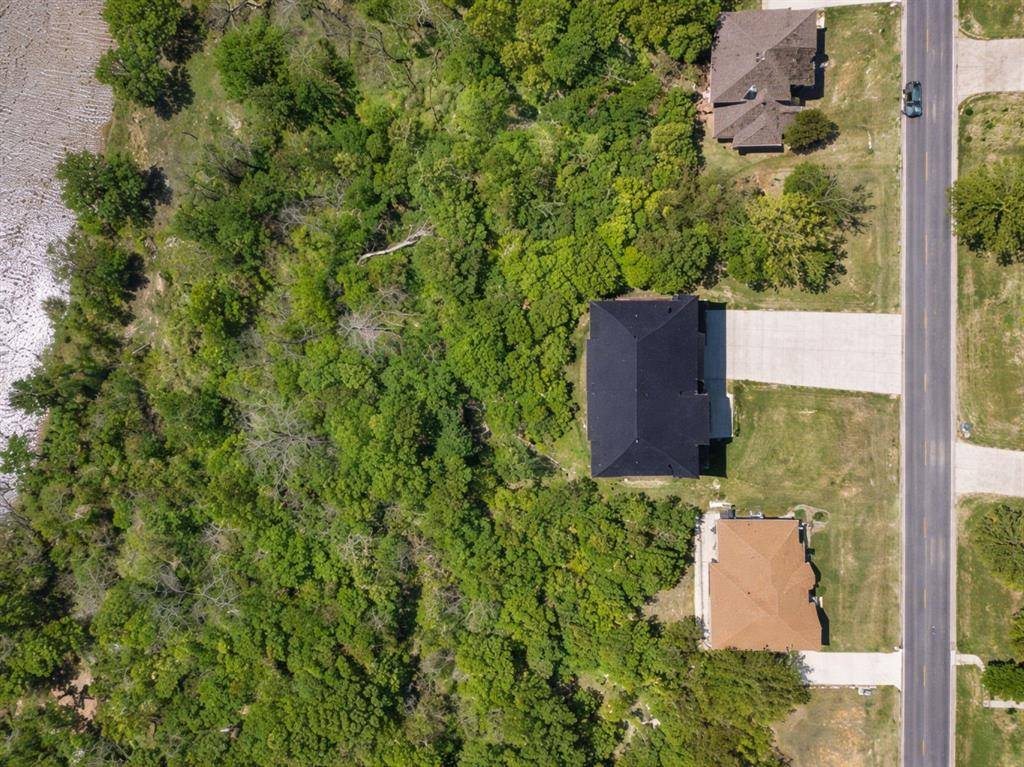 9804 Bellechase Road, Granbury, TX 76049