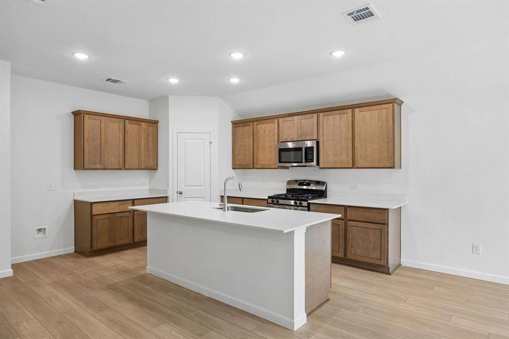 3892 Rose Hill Court, Denison, TX 75020