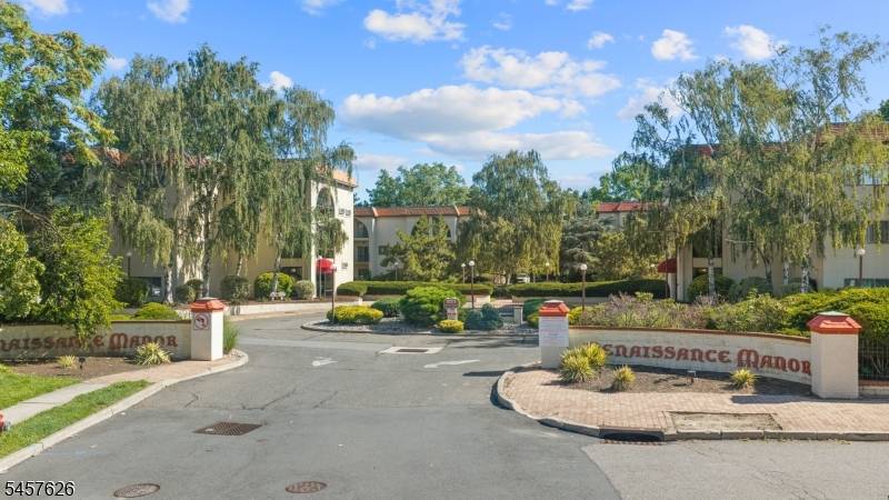 2 Ann St #N308, Clifton City, NJ 07013