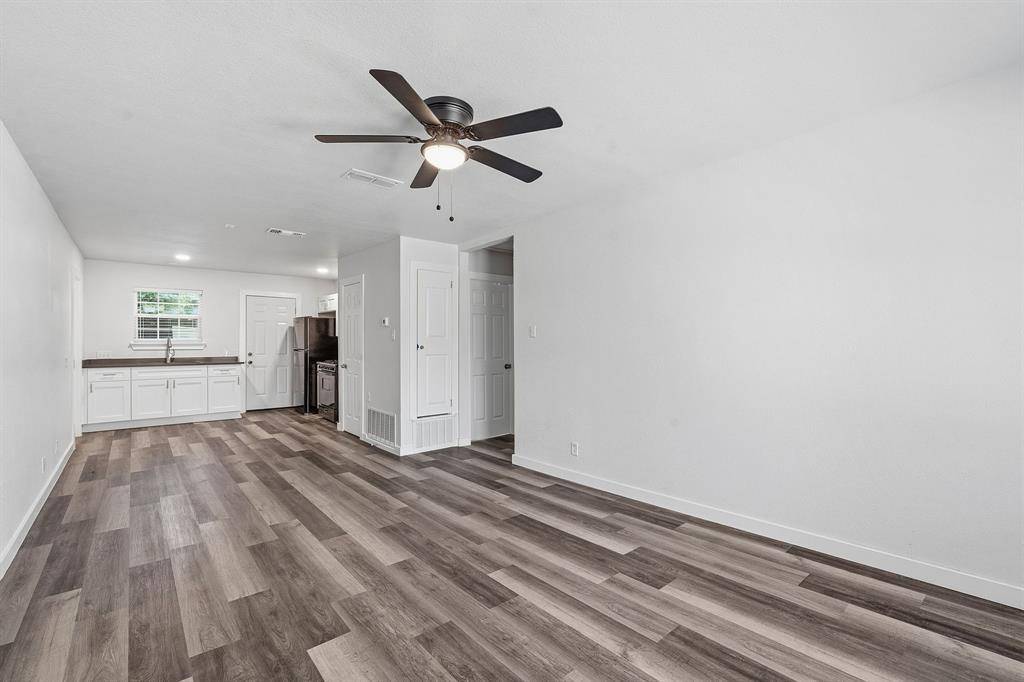 1911 Hearthside DR #A, Austin, TX 78757