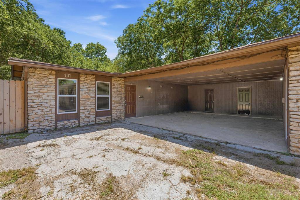 1911 Hearthside DR #A, Austin, TX 78757