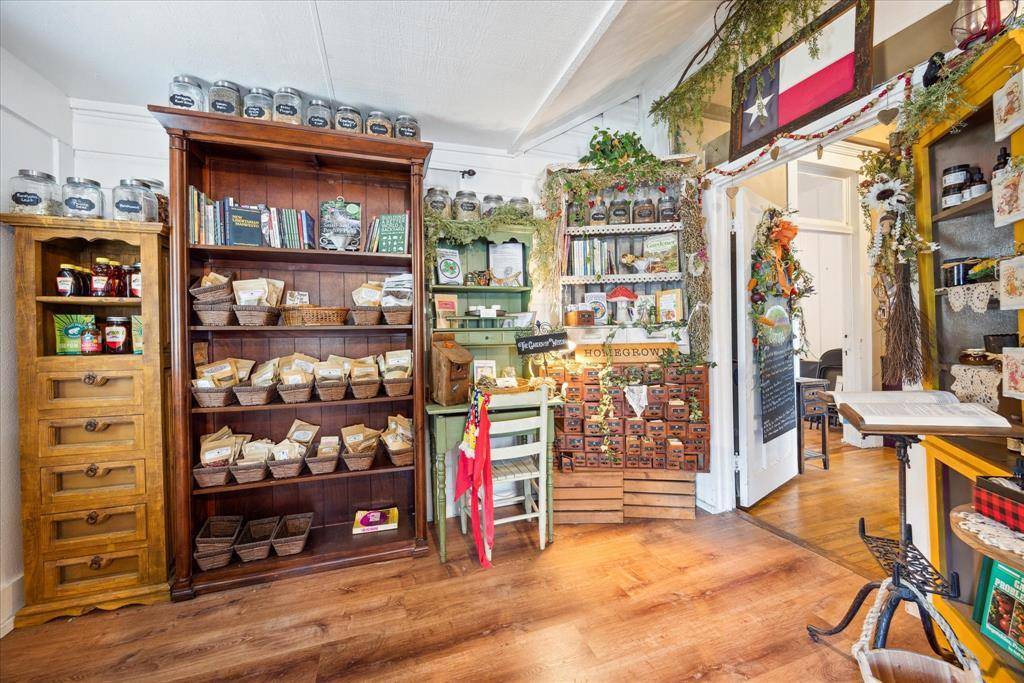 1002 Chestnut ST #A, Bastrop, TX 78602