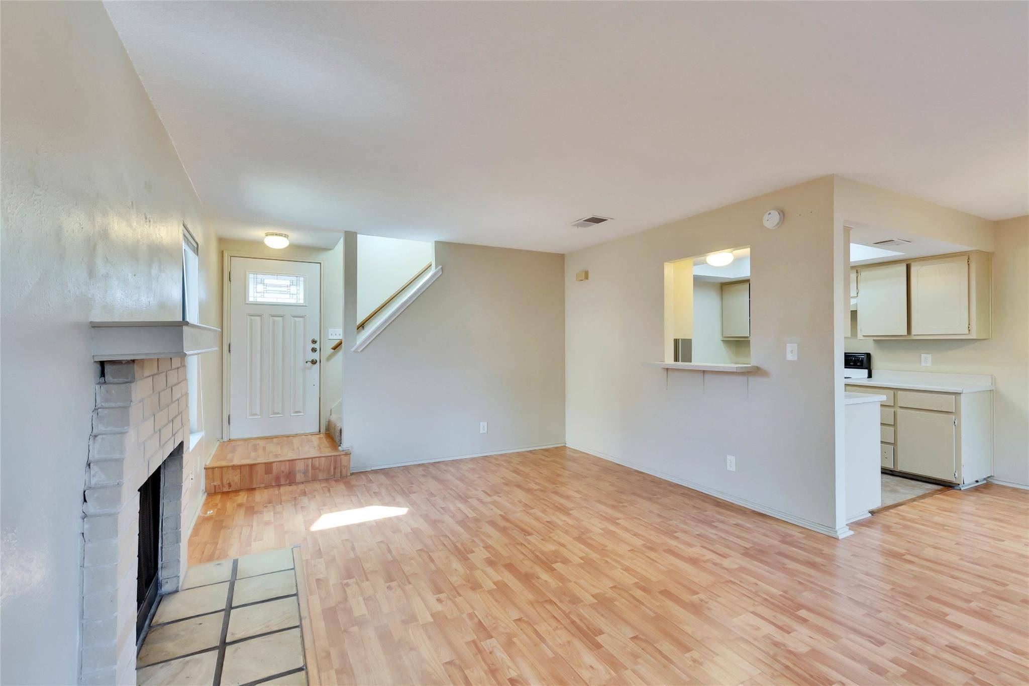 8806 Springmail CIR #A, Austin, TX 78729