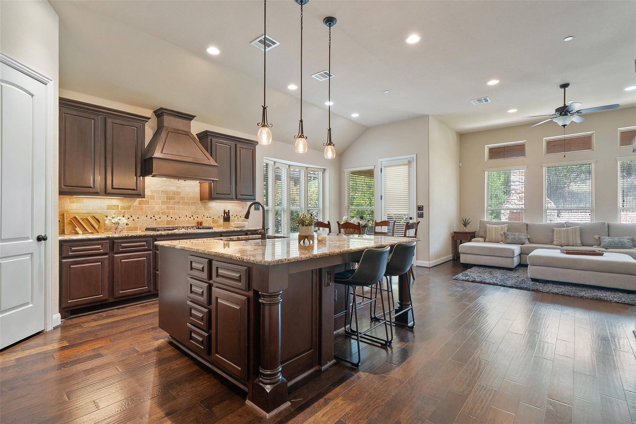 209 Maxwell WAY, Austin, TX 78738