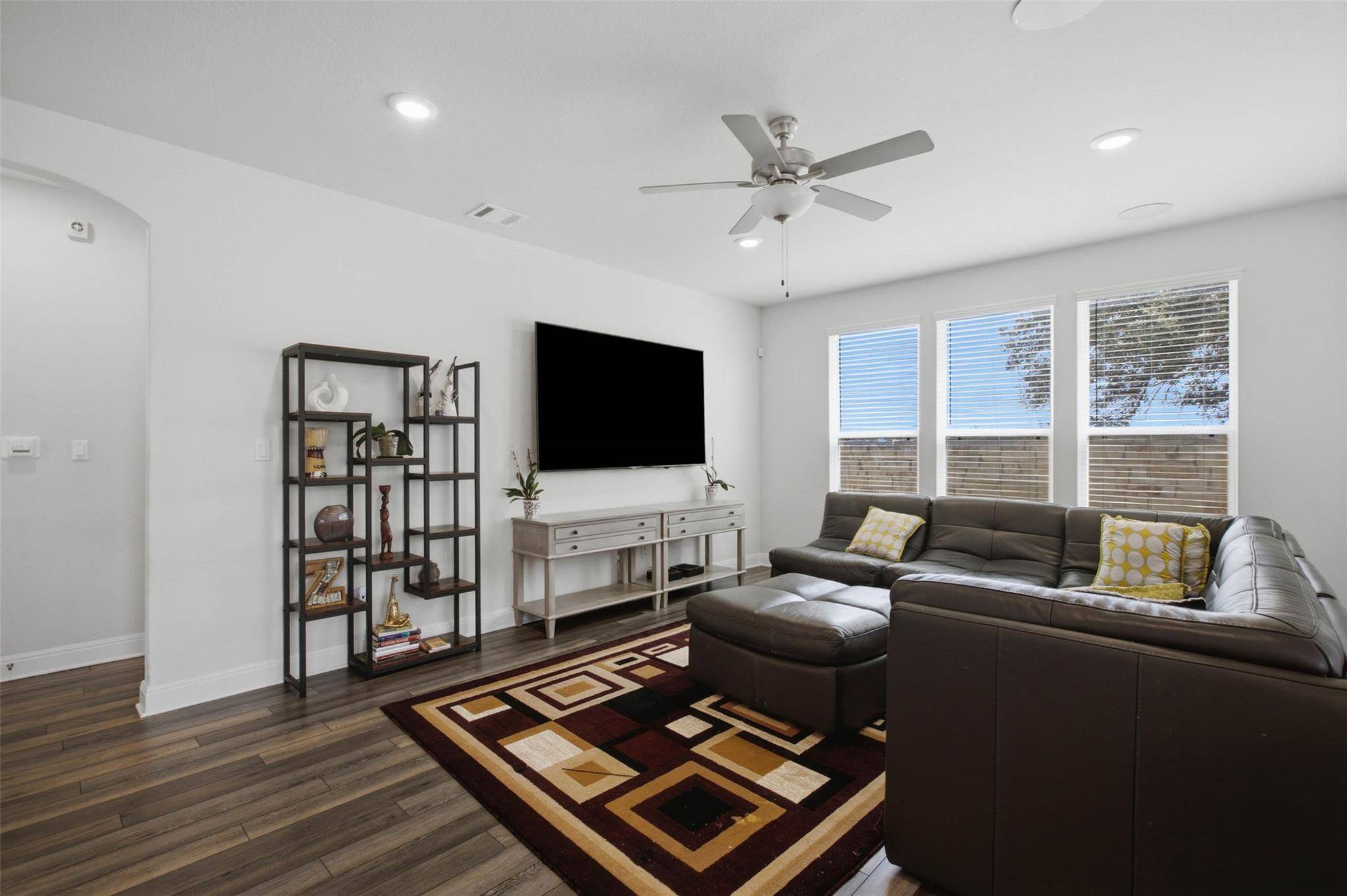 137 Jasmine LN, Marble Falls, TX 78654