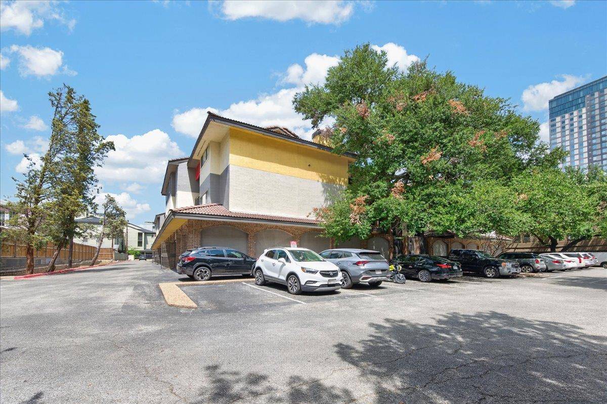 806 W 24th ST #217, Austin, TX 78705