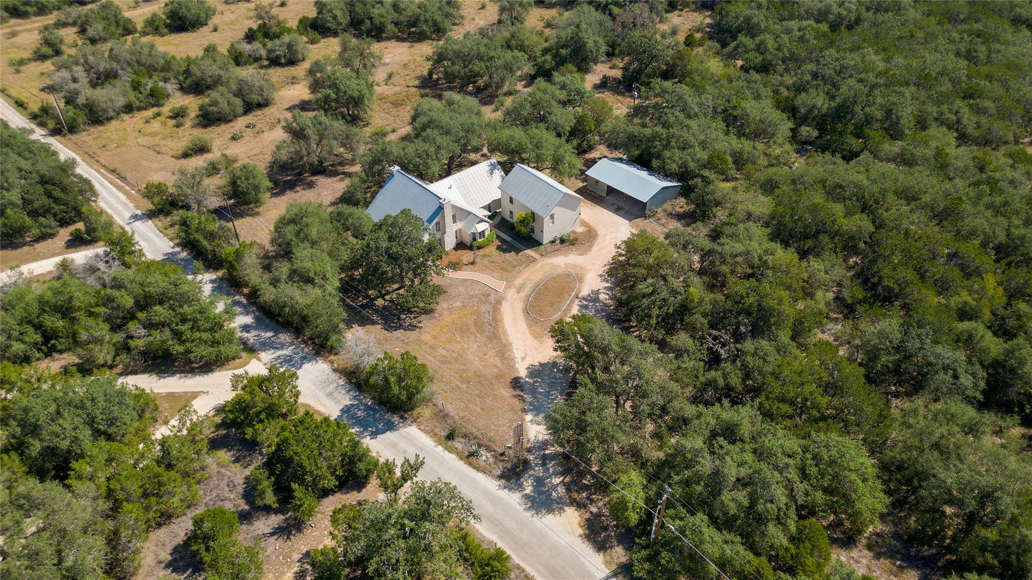 364 Nameless RD, Driftwood, TX 78619