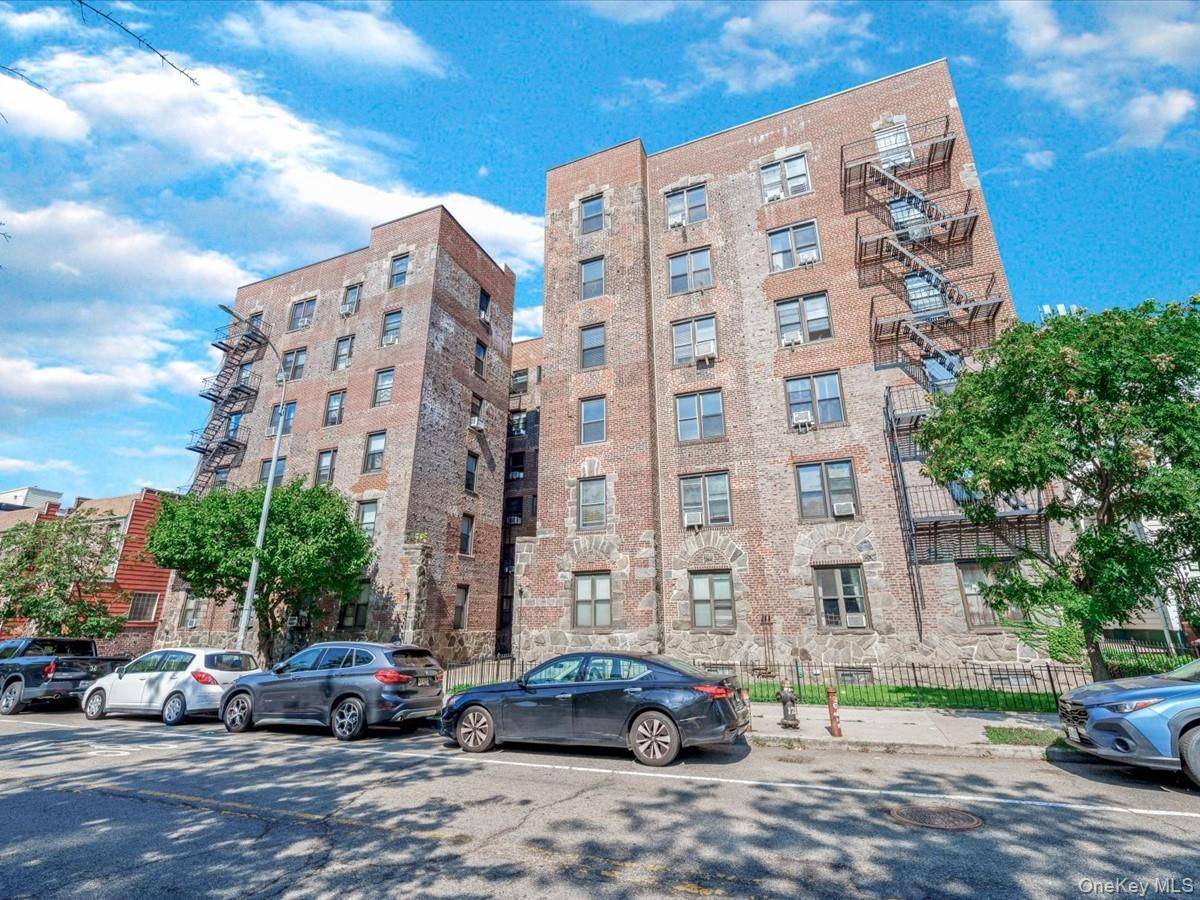 9524 Fort Hamilton Pkwy #301, Brooklyn, NY 11209