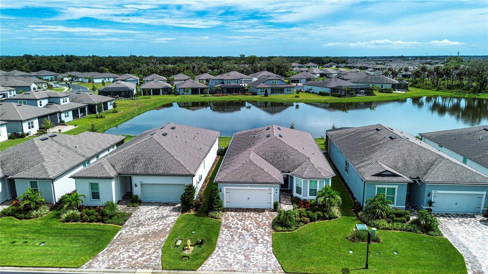 9315 BARRIER COAST TRL, Parrish, FL 34219
