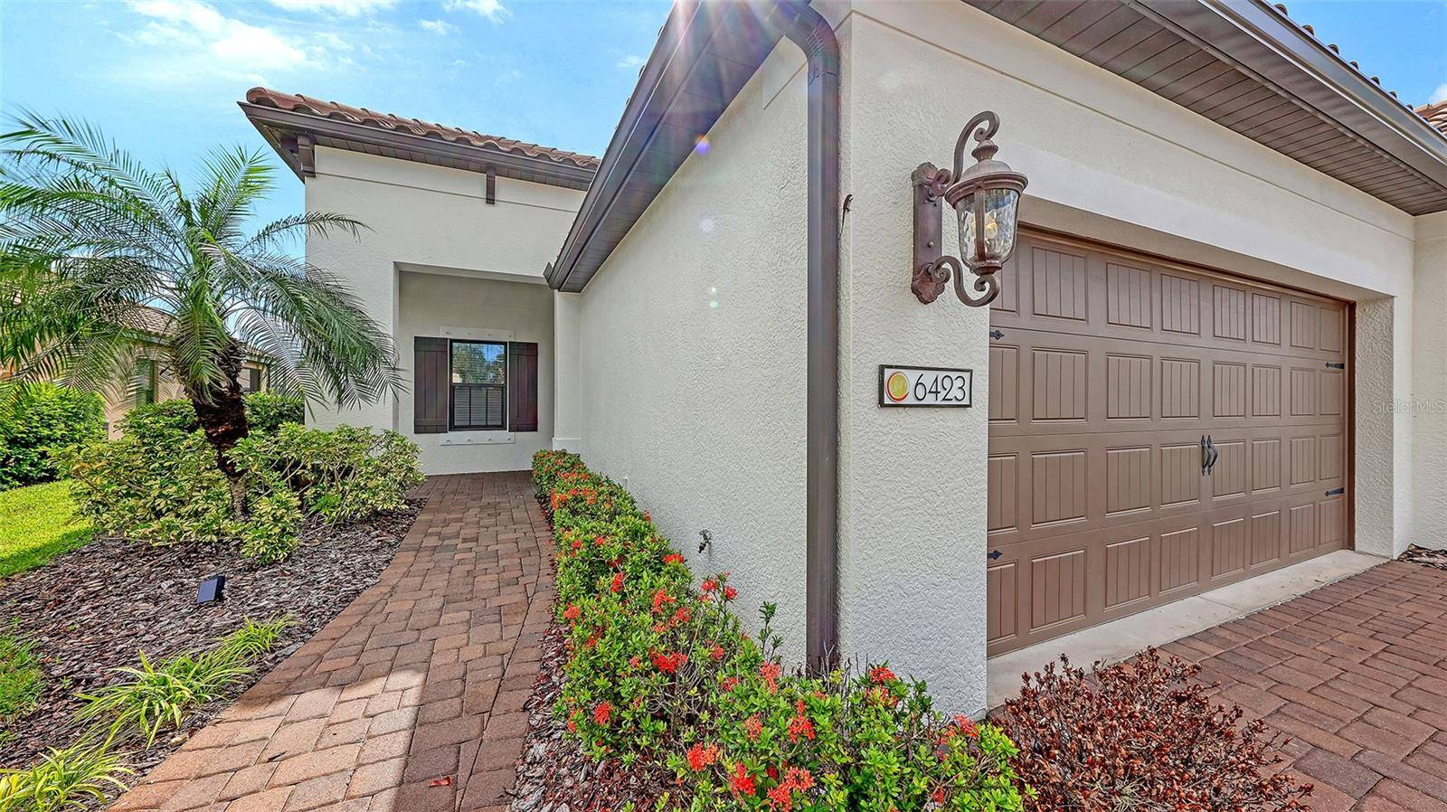 6423 POSITANO CT, Sarasota, FL 34243