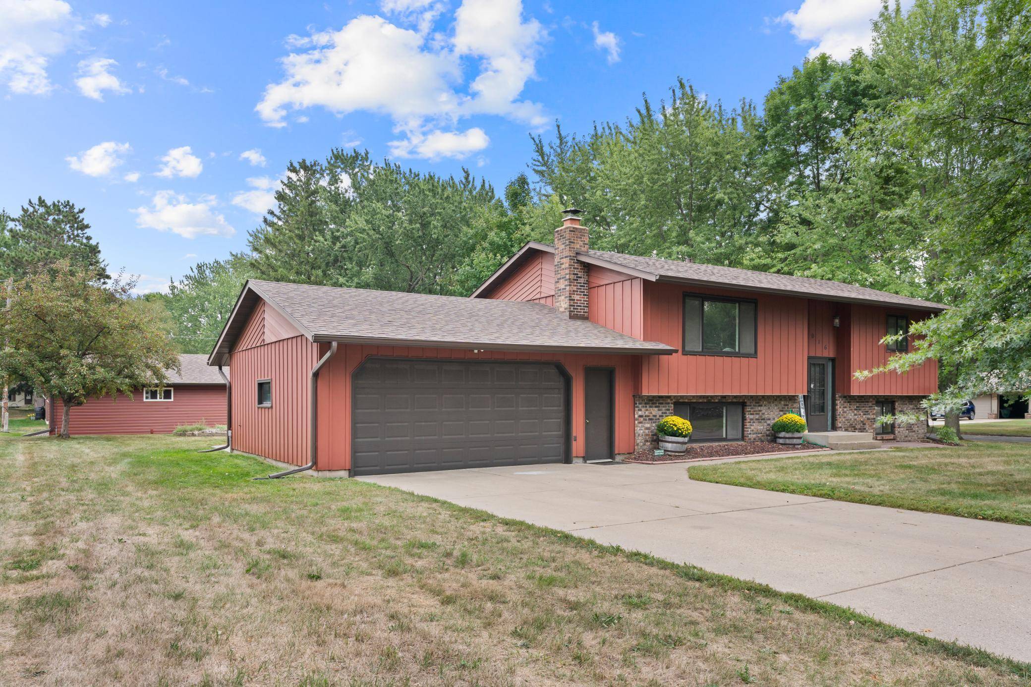 1016 3 1/2 AVE N, Sauk Rapids, MN 56379