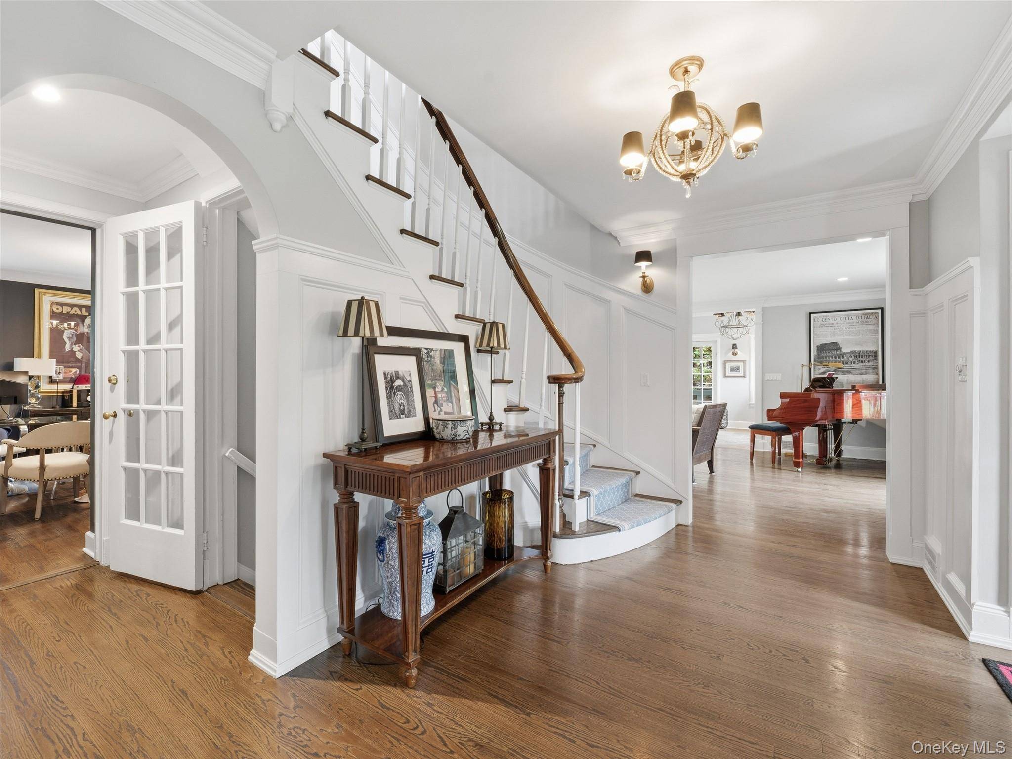 140 Remington RD, Manhasset, NY 11030