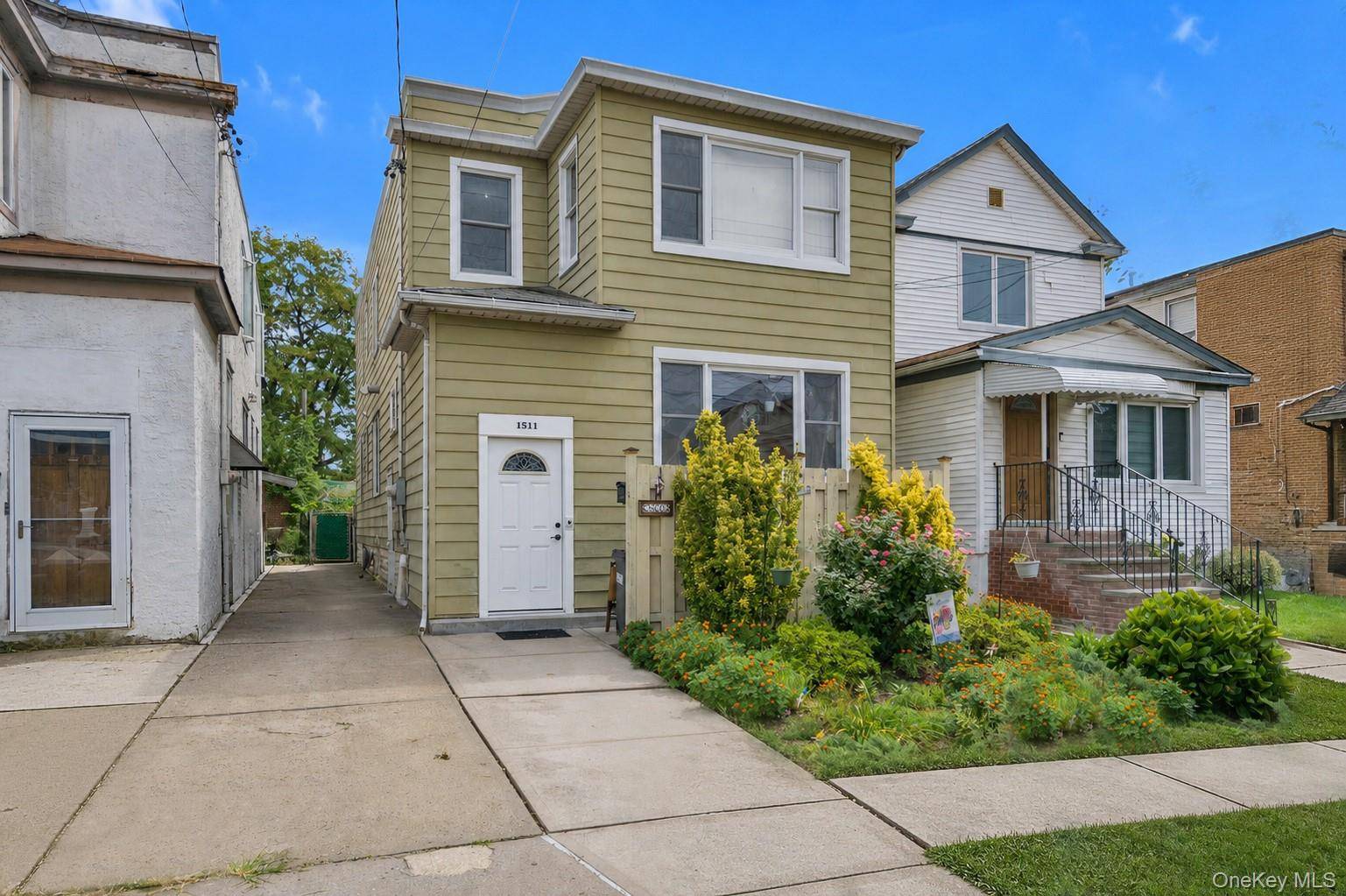 15-11 149th ST, Whitestone, NY 11357
