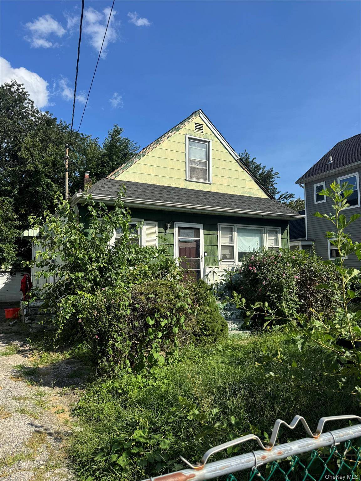 283 Doherty AVE, Elmont, NY 11003