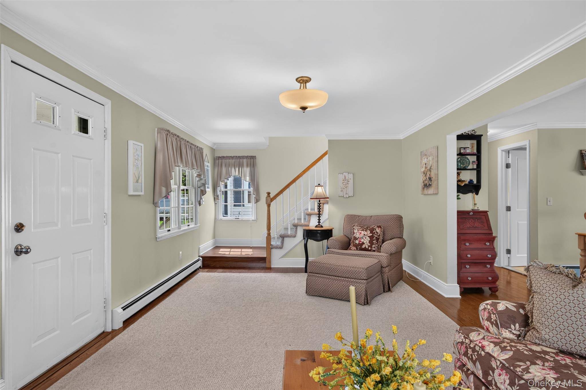 3 Elm RD, Rocky Point, NY 11778