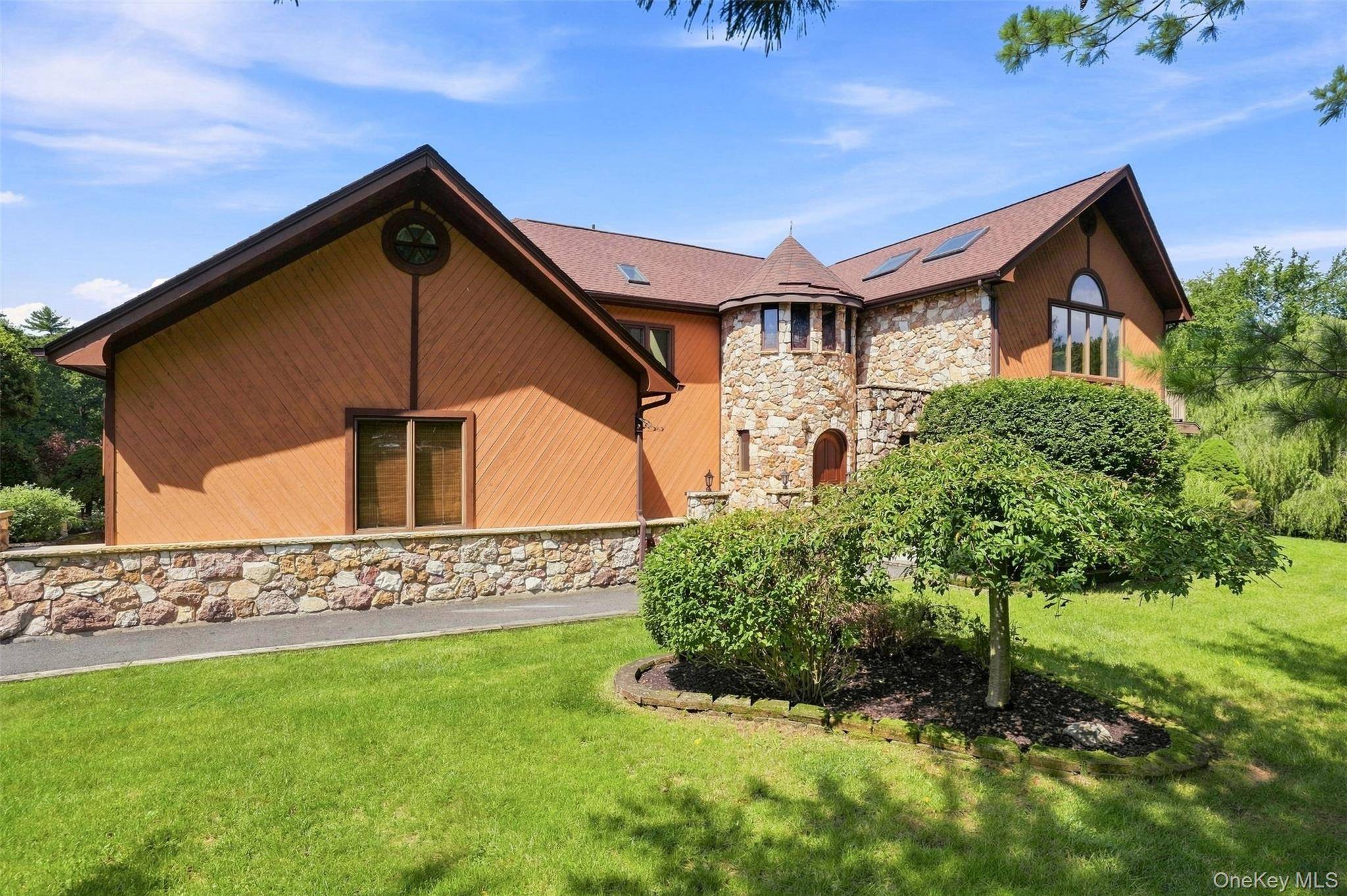 289 Pine Grove RD, Middletown, NY 10940