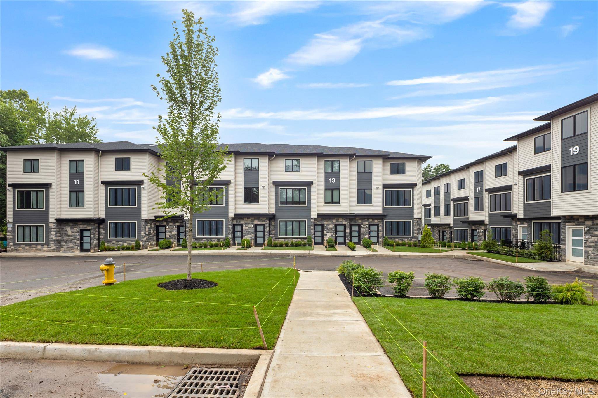 17 Lazer CT #103, Spring Valley, NY 10977