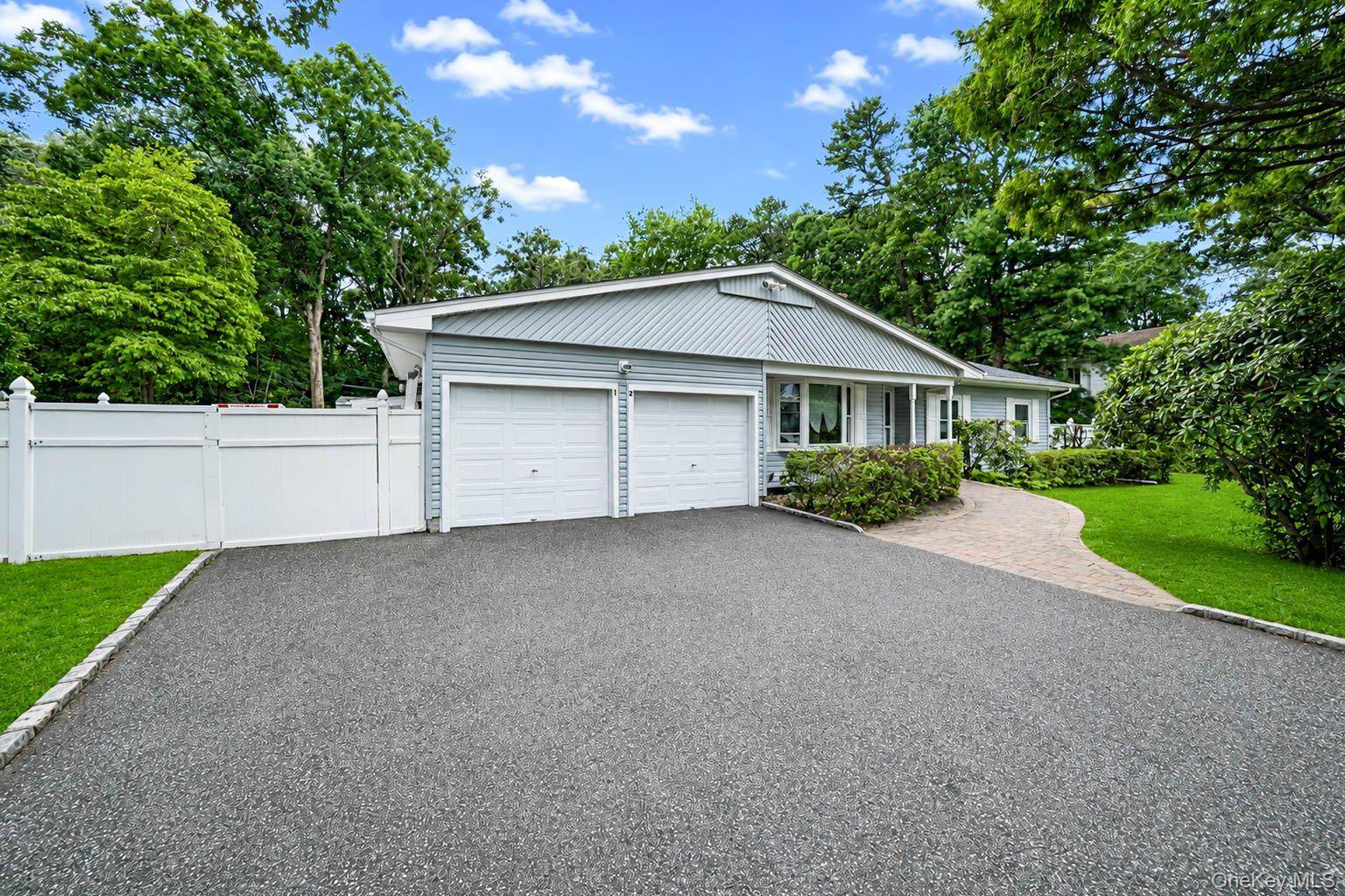 12 Beecher ST, Coram, NY 11727