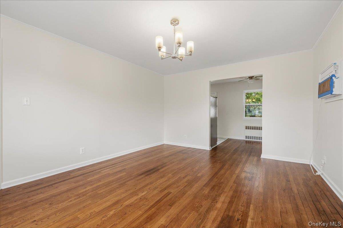 177 Toronto AVE, Massapequa, NY 11758