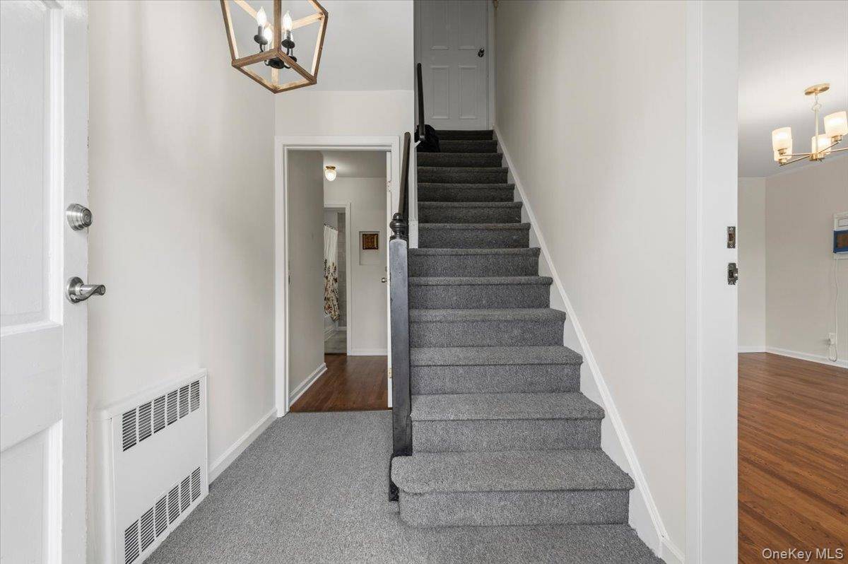 177 Toronto AVE, Massapequa, NY 11758