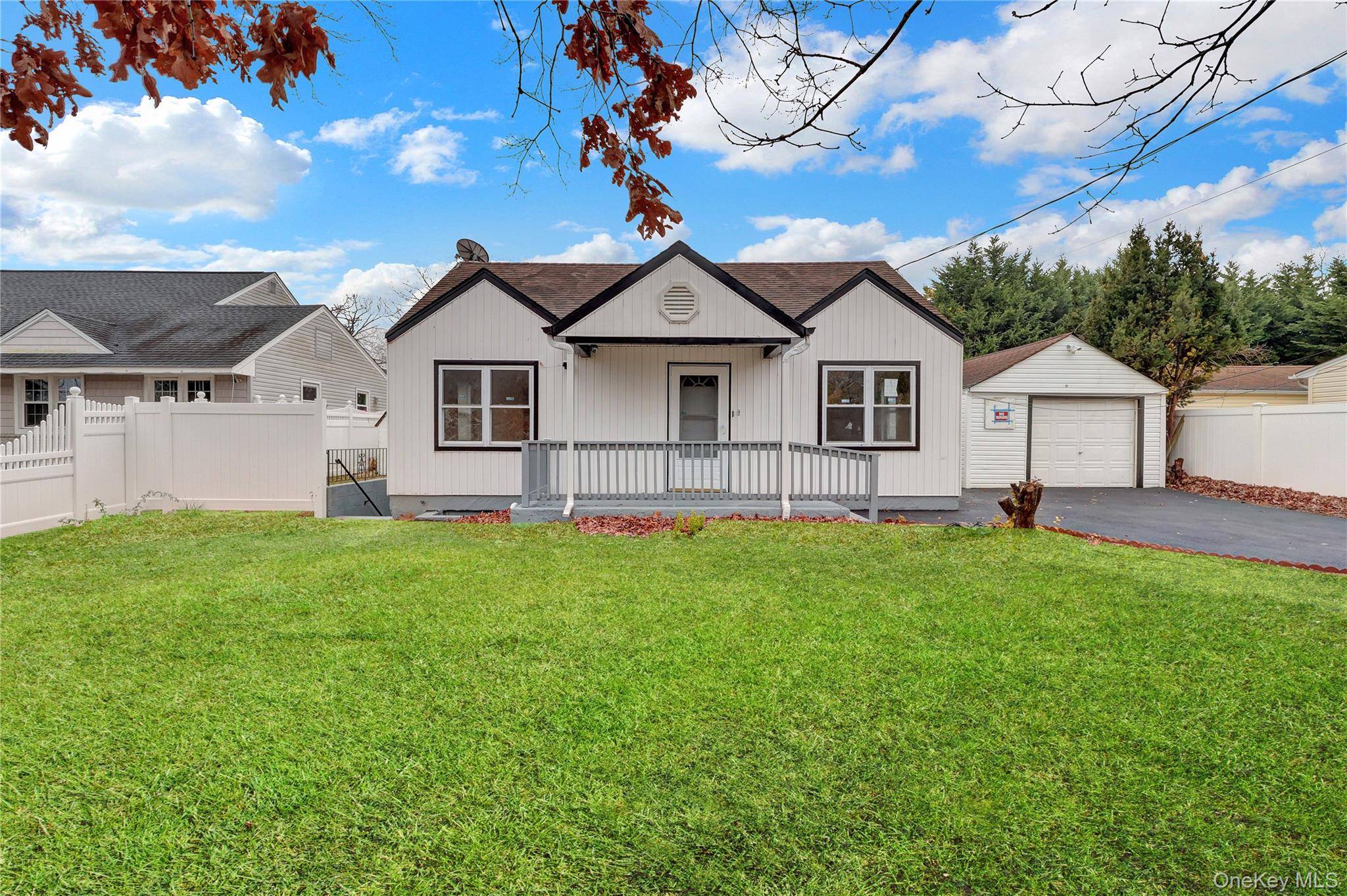 12 Carlls PATH, North Babylon, NY 11703
