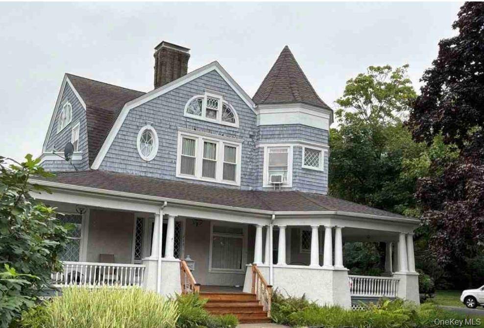 258 N Ocean AVE, Patchogue, NY 11772